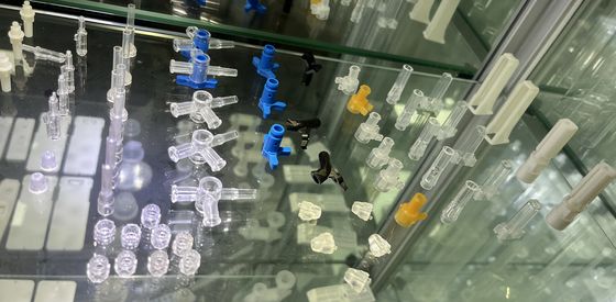 Καλή τιμή. Προσαρμοσμένη ανάπτυξη πλαστικών προϊόντων εξαρτήματα μικρά καπάκια συσκευασία πλαστικών ενέσιμων καλούπιων σε απευθείας σύνδεση