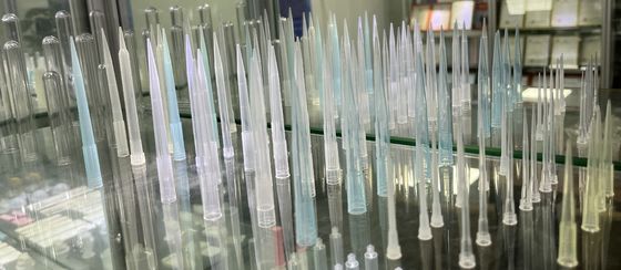 Καλή τιμή. Σχηματισμός ιατρικών πολύπλευρων μικροπιπετιών υψηλής ακρίβειας σε απευθείας σύνδεση